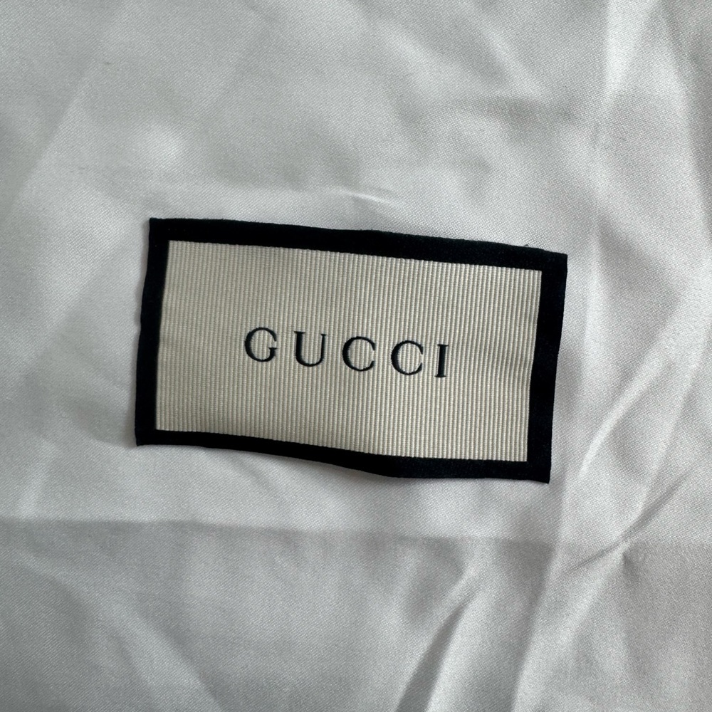 Gucci White Drawstring Logo Dust Bag with Black Trim - Picture 3 of 4